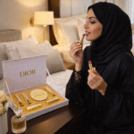 Set pintalabios Dior dorado y blanco - Image 2