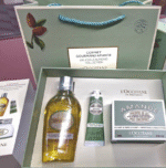 L’Occitane Amande Almond Indulgence Gift Set - Image 2